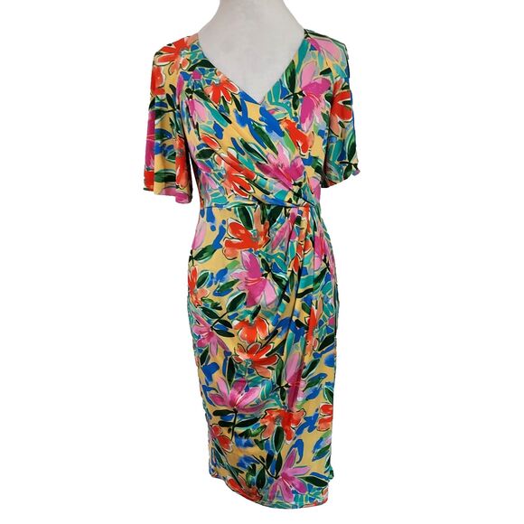 Maggy London Dresses & Skirts - Maggy London Faux Wrap Dress Short Flutter Sleeves Womens Size 8 Colorful Floral